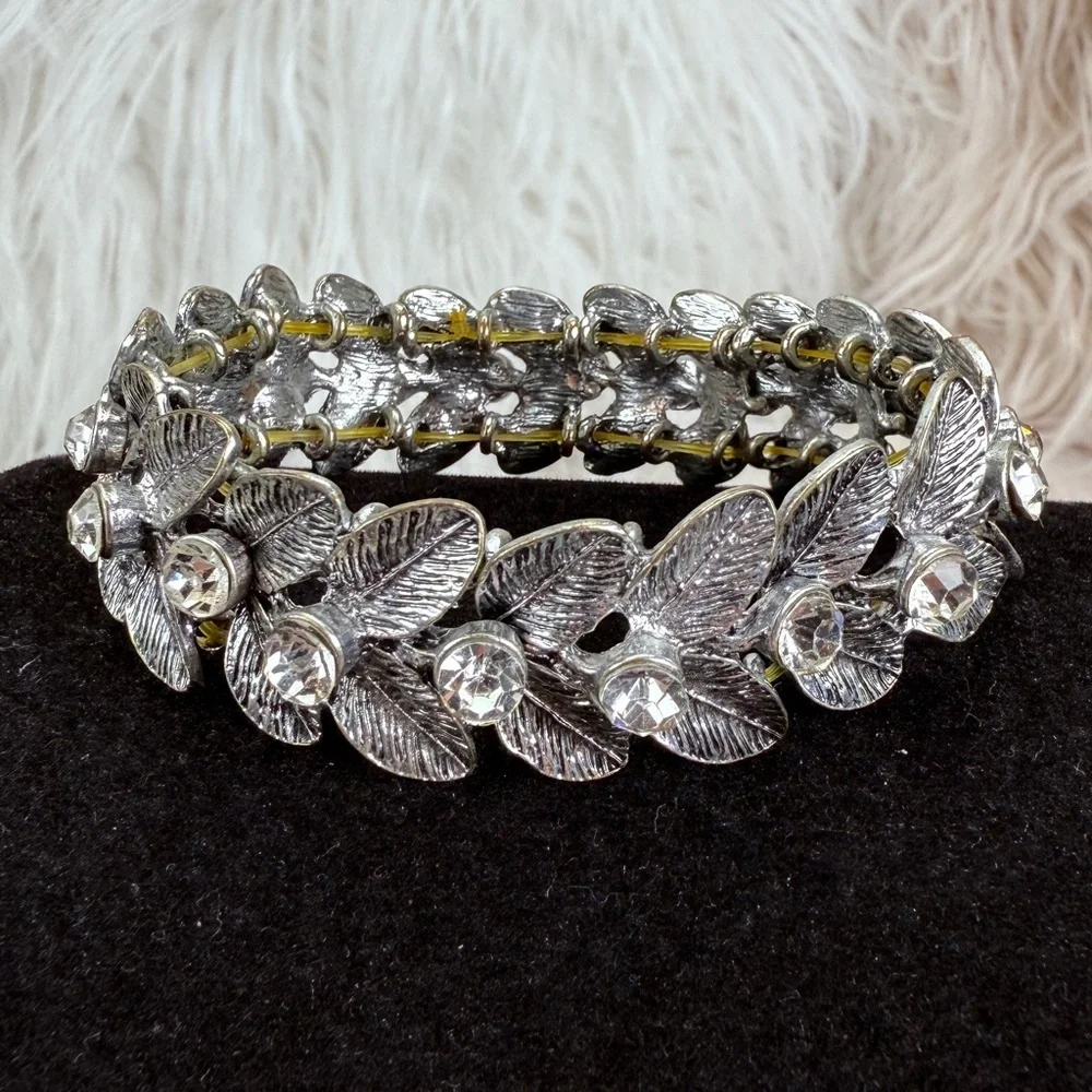 Vintage Aged Silvertone Leaf Stretch Bracelet with Bling Accents